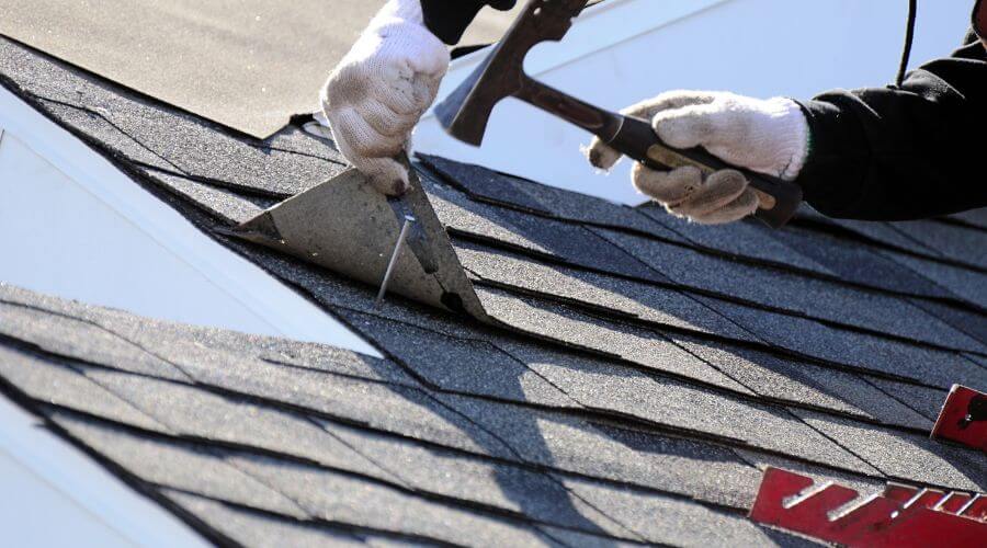 Professional gutter cleaning in Coolidge, TX